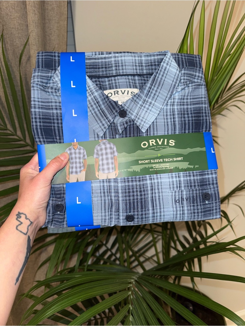 Orvis Men's Short Sleeve Button-Down Shirts - Blue and Green Plaid - Picture 3 of 3